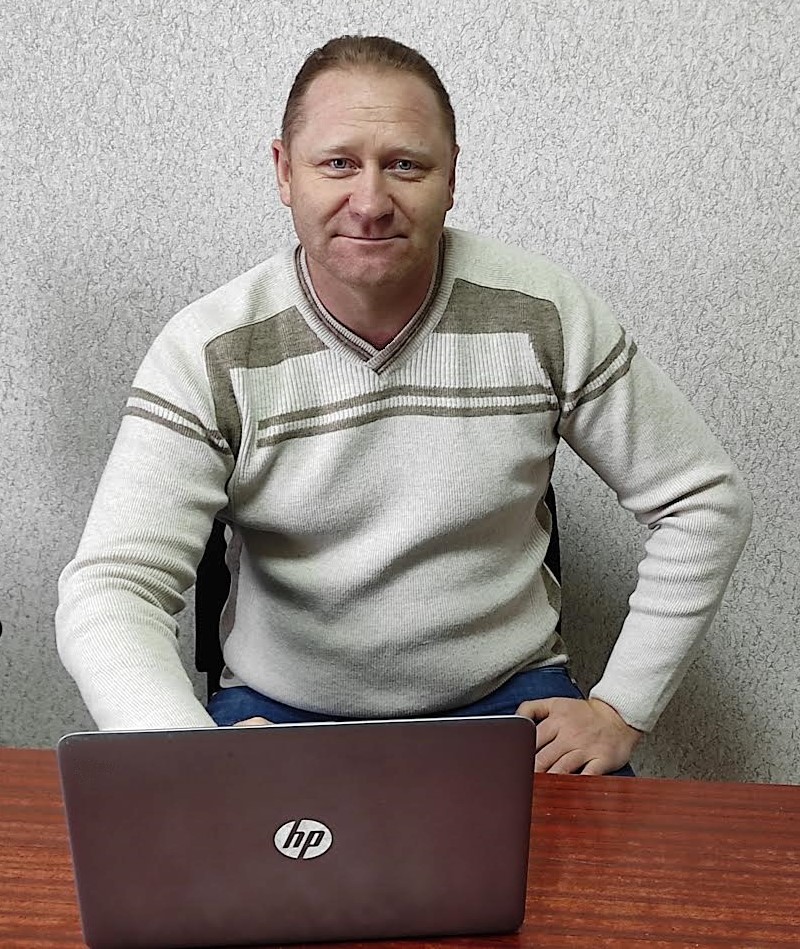 Фото викладача