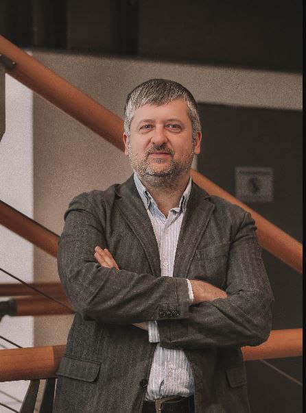 Фото викладача