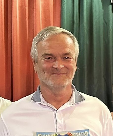 Фото викладача